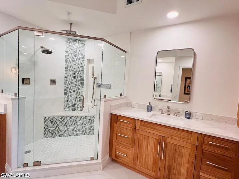 425 Cove Tower Dr #902 — Photo 23