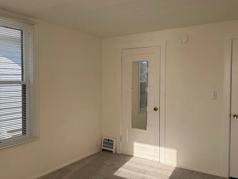 612-618 NE Stanton St #614 — Photo 16