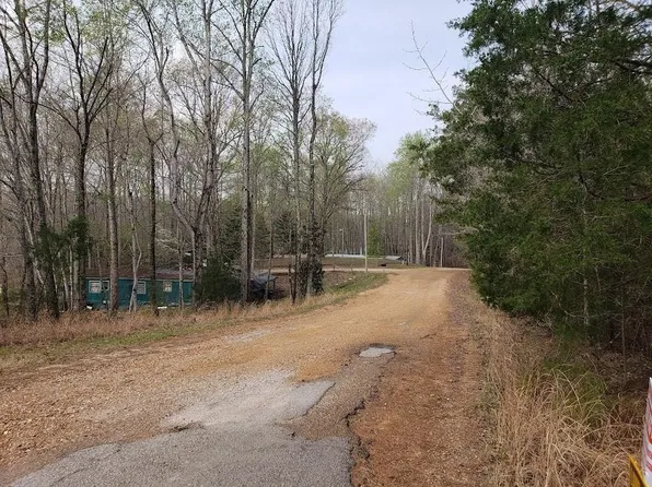 826 Crestwood Dr NW, Saulsbury, TN 38067