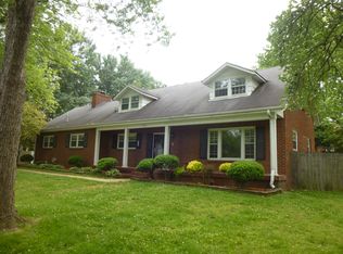 1713 Woodside Dr, Springfield, TN 37172