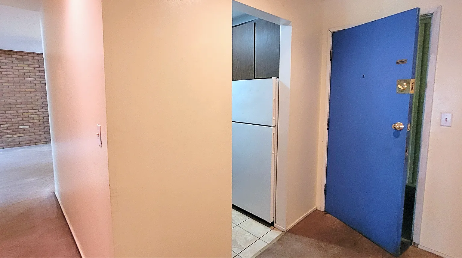 Two Bedroom Apartment on the corner of Washtenaw and Ballard | Updates in Progress! — Photo 2