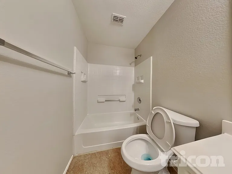 2705 Lynx Ln — Photo 12