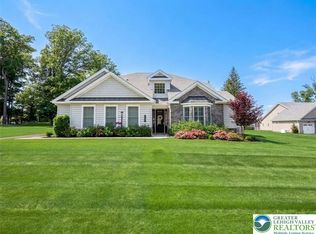 7733 Valor Dr, Coopersburg, PA 18036