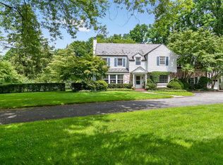 273 Bayville Rd, Locust Valley, NY 11560