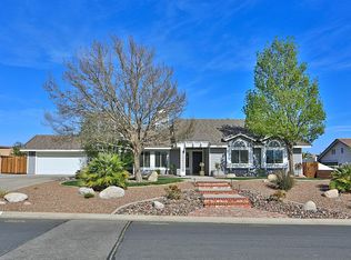 13313 Ivanpah Rd, Apple Valley, CA 92308