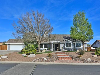 13313 Ivanpah Rd, Apple Valley, CA, 92308