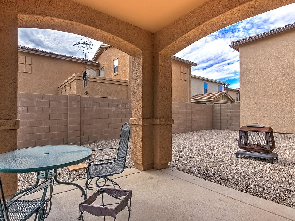 1st image of 21189 E Stonecrest Dr