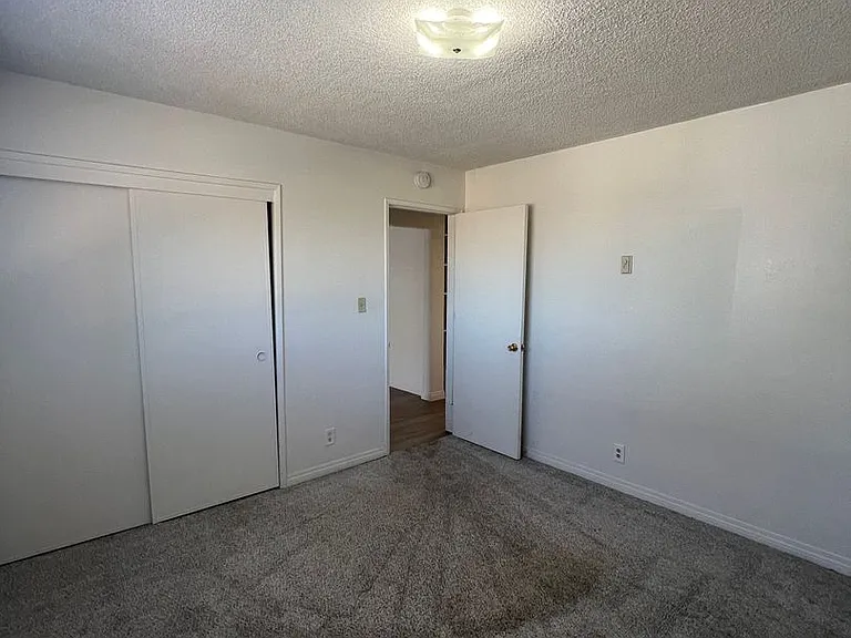 Washington Ave 512 — Photo 10