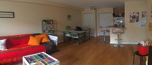 2nd image of 900 W Fullerton Ave APT 3C