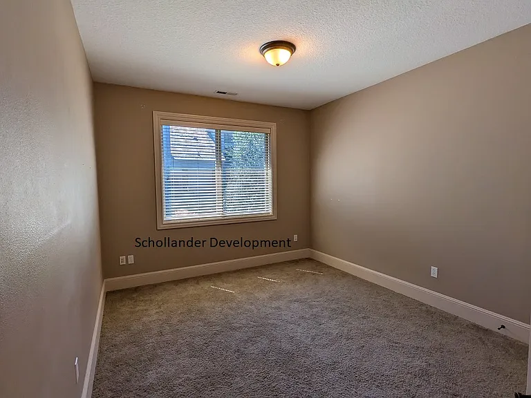 622 Oak Meadow Dr — Photo 20