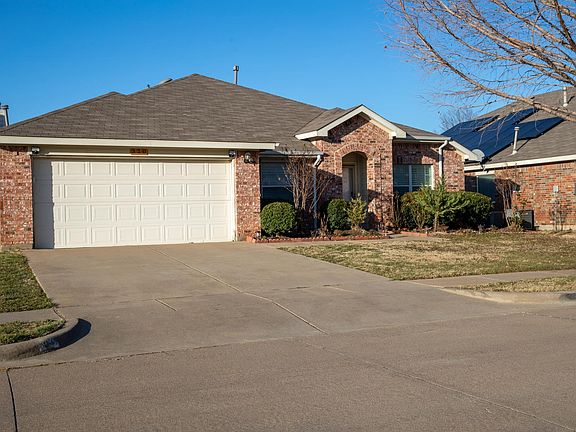 5th image of 320 Fawn Meadow Dr