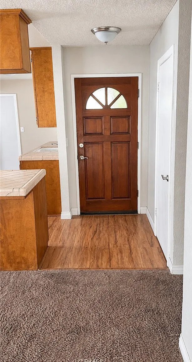 3 bed, 1473 sqft, $2,900 — Photo 3