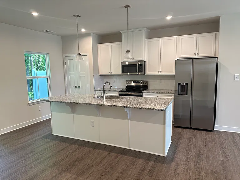 418 Big Woods Dr — Photo 16