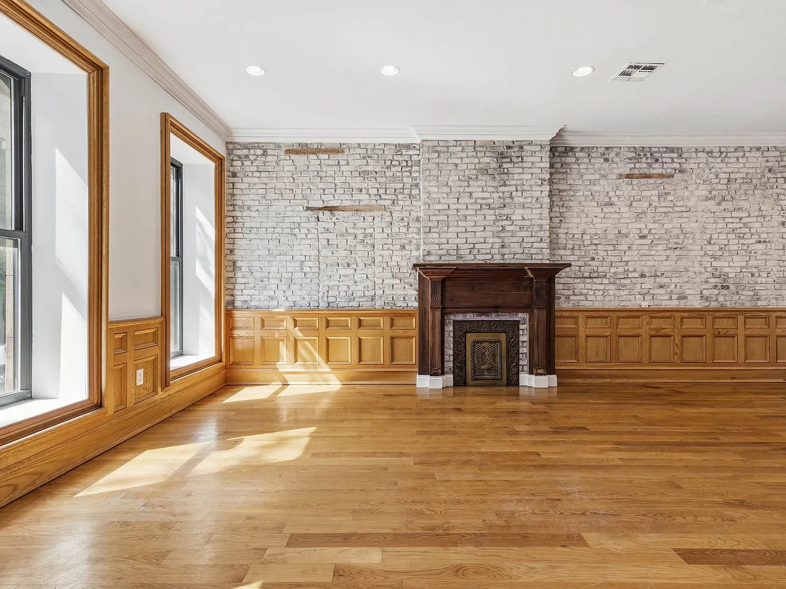 585 Putnam Avenue — Photo 4