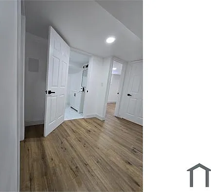 2515 Creighton Ave — Photo 14