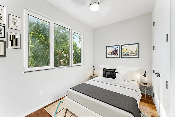 Rented by Compass | media 9