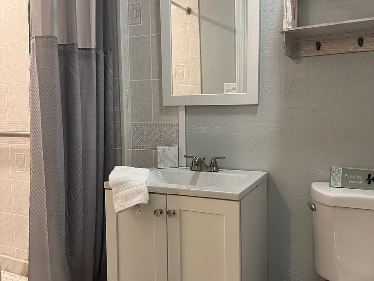 1115 Henrietta Dr — Photo 5