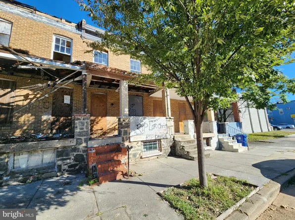 2430 E Hoffman St, Baltimore, MD 21213