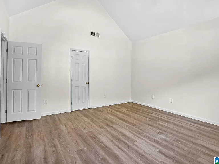 428428 Cambrian Ridge Trl — Photo 16