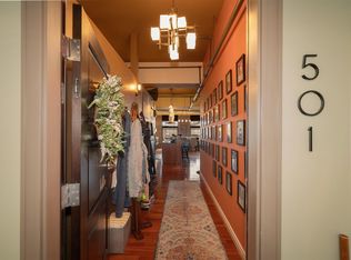 212 N Center St UNIT 501, Bloomington, IL