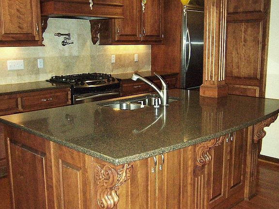 Upscale Eat In Kitchen with Killer View