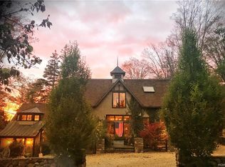 10 Holly Branch Rd, Katonah, NY 10536