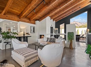 6901 N Chaparral Pl, Tucson, AZ 85718