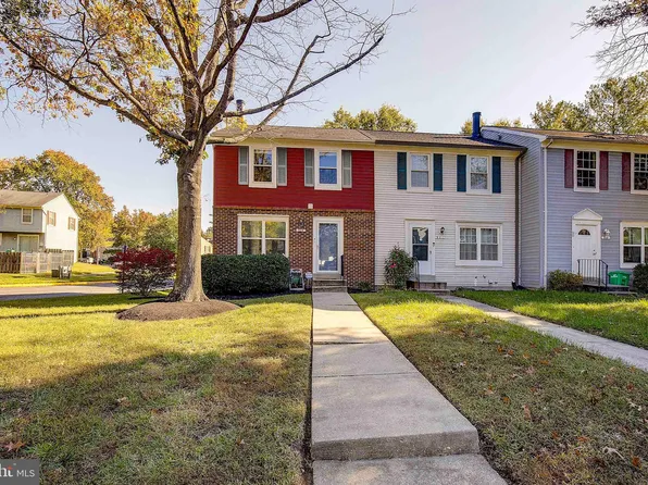 923 Saint Michaels Dr, Bowie, MD 20721