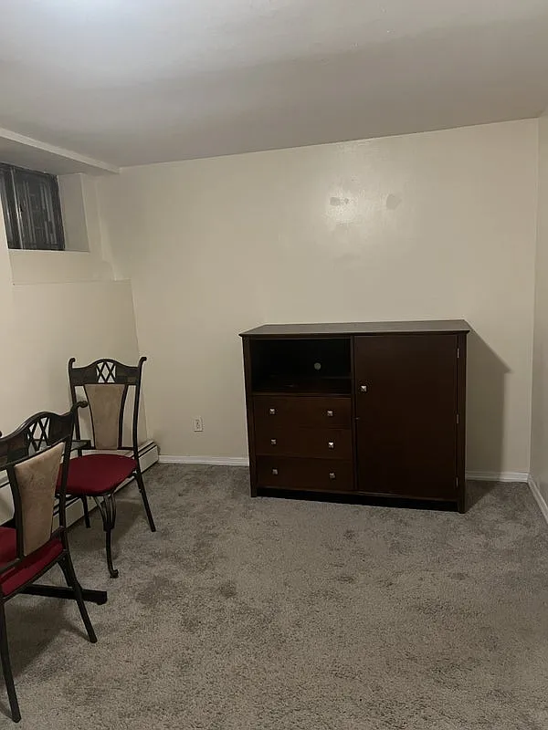 1 bed, $1,000 — Photo 4