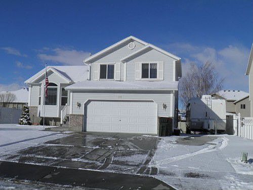 1st image of 911 N Whitaker Dr