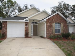 4255 Campus Hills Cir, Jacksonville, FL 32218