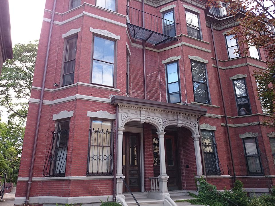 Building Photo 4