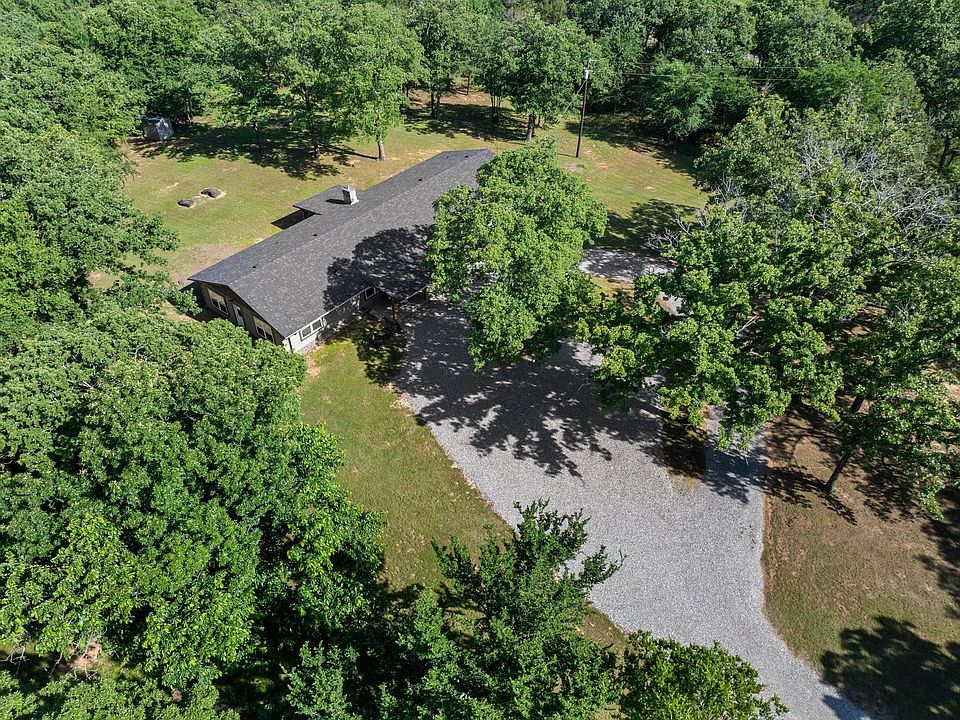 1st image of 230 Frosty Hollow Rd