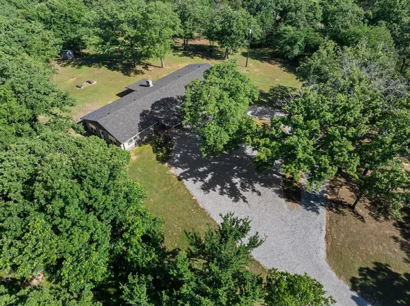 230 Frosty Hollow Rd, Denison, TX 75021