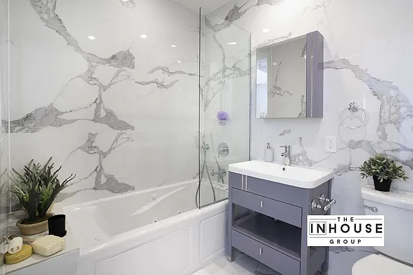 Sold by The In House Group | media 10
