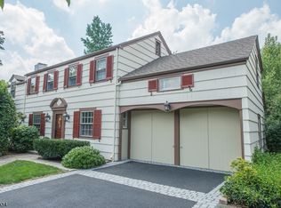 4 Inwood Ter, Montclair, NJ 07042
