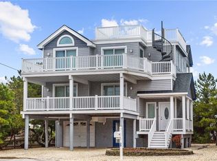 29 4th St, Beach Haven, NJ 08008