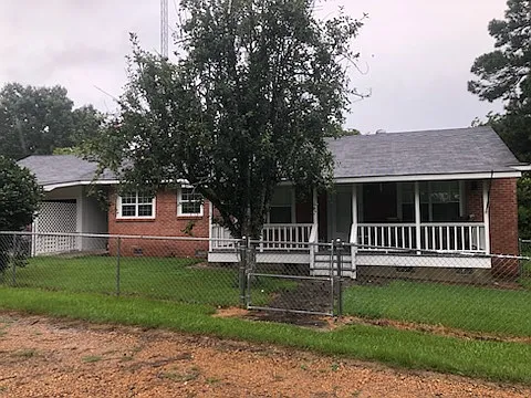 3 bed, 2180 sqft, $2,200 — Photo 2