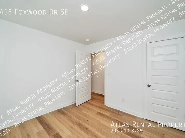 4415 Foxwood Dr — Photo 10