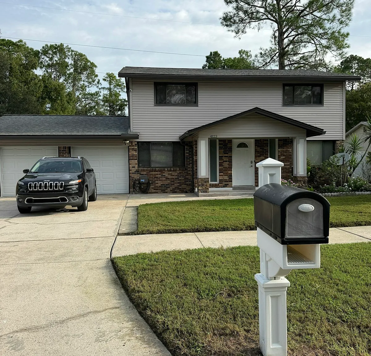 4123 Lazy Hollow Ln N — Photo 4