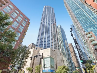 512 N McClurg Ct APT 3405, Chicago, IL, 60611