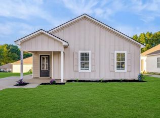 2931 Lake Park Rd, Memphis, TN 38127