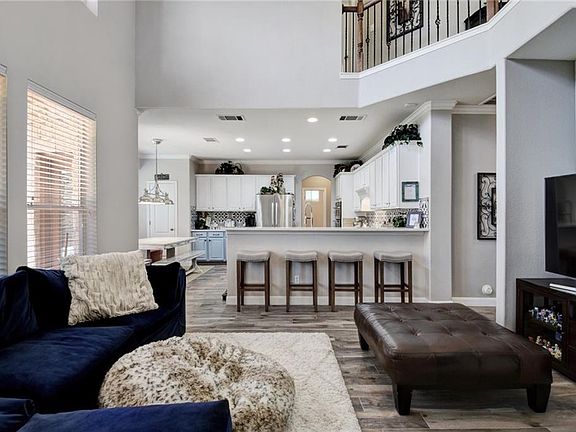4th image of 21 Green Terrace Cv