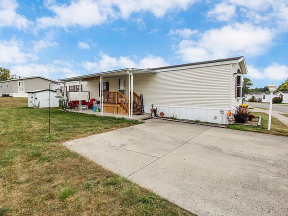 2nd image of 2462 Bluff Run Dr
