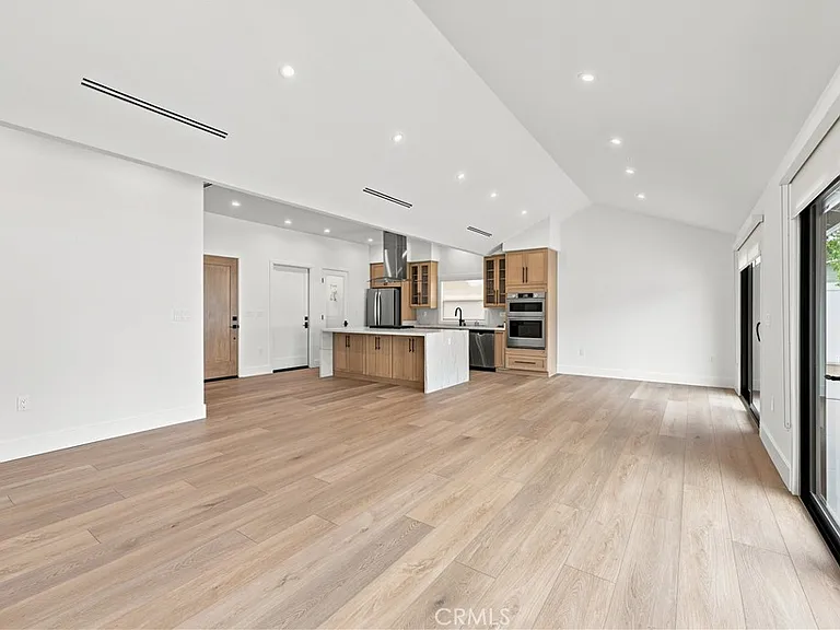 17511 Leafwood Ln — Photo 17
