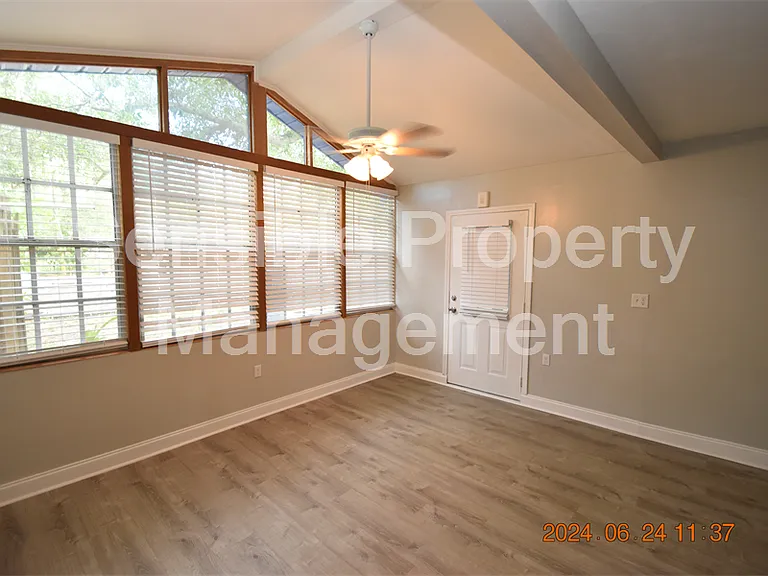 2926 51st St S #1 — Photo 8
