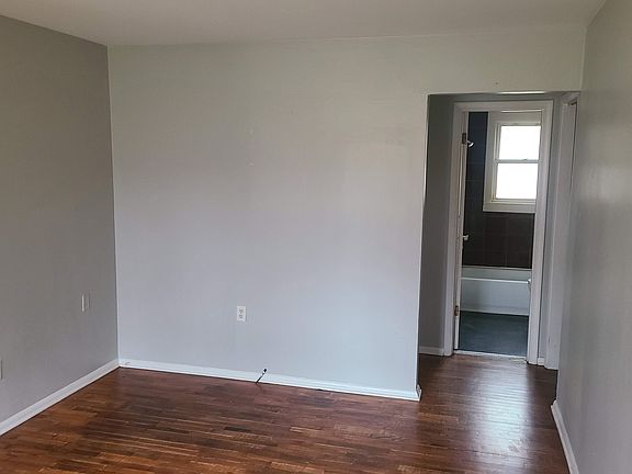 5th image of 11590 Country Aire Ct