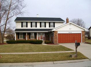 1033 Judy Dr, Elk Grove Village, IL 60007