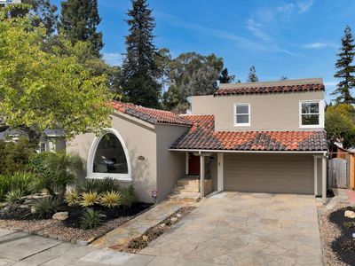 3016 Hyde St, Oakland, CA, 94601