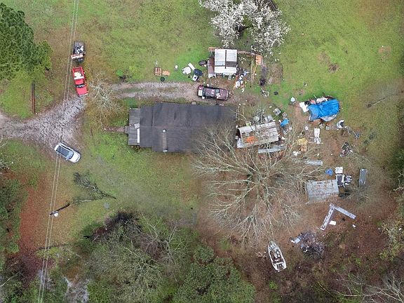 5th image of 444 Henshaw Rd